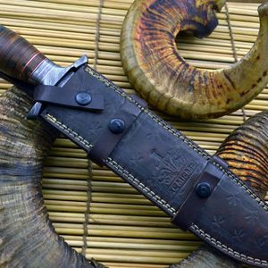 Cuchillo de Caza Hecho a Mano Personalizado, Hoja de Damasco, Mango de Hueso Teñido, Funda, Cuchillo Bowie Ambidiestro Afilado para Supervivencia y Camping - Product Image 1