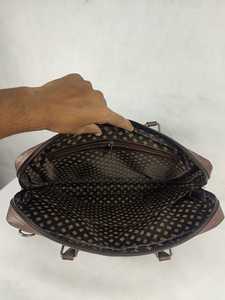 Maletín Portátil de Cuero Sintético PU Negro para Hombre y Mujer, Bolso de Mano para Oficina con Asas Dobles y Correa para el Hombro - Product Image 4