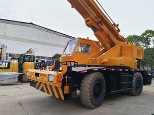 Grúa Usada Kato KR-35H de 35 Toneladas, Maquinaria de Construcción Japonesa, Componentes Hengli, Altura de Elevación de 25m, Garantía de 3 Años, Terreno Accidentado - Product Image 5
