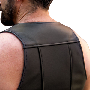 Camisa de Cuero Roja Intensa Dark Room Berlin Bar con Elegantes Tirantes, Estilo Formal, Sin Mangas, Transpirable, para un Look Atrevido y a la Moda - Product Image 6