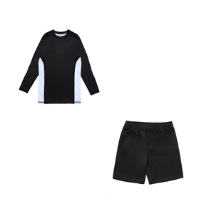 Ensemble de vêtements d'arts martiaux pour garçons, avec rashguard à manches longues bicolore et short de bain noir à séchage rapide - Product Image 6