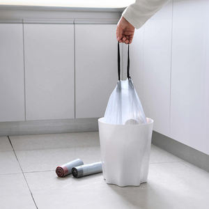 Fournisseur vietnamien Sacs poubelle à cordon en plastique biodégradable haute résistance Technique d'estampage à chaud fiable et durable pour la maison - Product Image 6