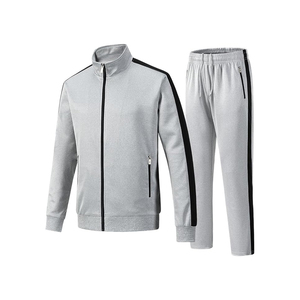Chándal Deportivo con Capucha, Corte Regular, Transpirable y Resistente al Viento para Hombres, Ideal para Fitness, Running y Actividades Diarias - Product Image 1