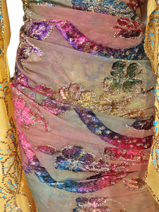 Lujoso Maqbal Dirac Somalí con un Diseño Impresionante y un Toque de Brillo Dorado, Fabricado en India para Eventos Especiales - Product Image 3