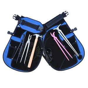 ชุดเครื่องมือช่างเกือกม้ามืออาชีพ พร้อมที่ถ่างรองเท้า ผ้ากันเปื้อนหนัง ค้อน ที่ตอกตะปูโค้ง ที่ตอกตะปูสีชมพู และที่ตอกตะปูแบบจระเข้ - Product Image 1