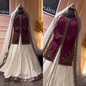 NUEVO LEHENG CHOLI MODERNO en Seda Crepé Natural con Mangas Largas, Adornos con Cuentas, Trabajo Manual, Lentejuelas de 5 mm y Bordado Zari para Fiestas - Product Image 3