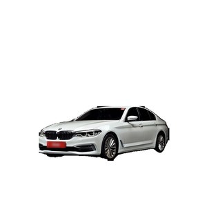 BMW Serie 5 530i Luxury Plus 2020, 77,273 km, Volante a la Izquierda, Caja de Cambios Automática, Asientos de Cuero, Cámara Trasera - Product Image 1