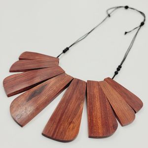 Collier en bois avec croix, accessoires de mode en cristal pour femmes, durables - Product Image 4