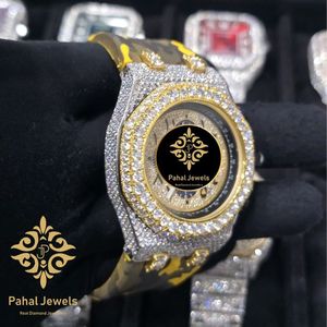 นาฬิกาข้อมือผู้ชาย Pahal Jewels Luxe ขนาด 45 มม. ตัวเรือนสแตนเลสสตีล ประดับโมอิสซาไนต์ ระบบควอตซ์ สายแซฟไฟร์คริสตัล พร้อมฟังก์ชั่นวันที่อัตโนมัติ - Product Image 3