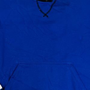 Sweat-shirt à col rond Zeta Royal Blue Sorority, lettres grecques brodées en chenille, molleton de coton doux, pull unisexe personnalisé - Product Image 4