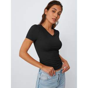 À la mode 2025 été basique col en V Crop T-Shirt pour les femmes Slim Fit mignon Gym mode Y2K Style pour Yoga hauts - Product Image 1