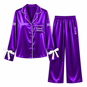 Ensemble de pyjama en satin pour femmes NCNW Sorority, manches longues, boutonné, brodé, deux pièces, violet avec bordure blanche, ensemble de détente - Product Image 5
