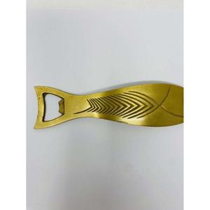 Abridor de Botellas con Diseños Personalizables, Acabado Dorado, Hecho a Mano en Metal, Fácil de Transportar, Resistente, Abridor de Cerveza Manual, Herramienta de Bar - Product Image 5