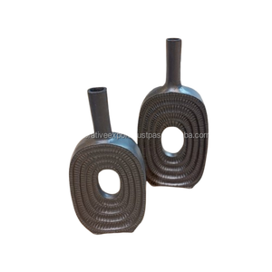 Florero de lujo de Metal de Color bronce de lujo para la decoración del suelo del jardín del hogar diseño único maceta de aluminio moderna para la venta - Product Image 5