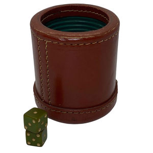 แก้วลูกเต๋าหนังสไตล์คลาสสิกสำหรับบาร์และเกมปาร์ตี้ ผลิตโดย OEM พร้อมโลโก้สั่งทำพิเศษ ทนทาน สวยงาม และเป็นเอกลักษณ์เฉพาะตัว - Product Image 2