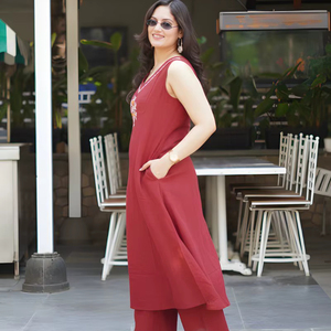 Conjunto de Kurta y Palazzo de Algodón Suave Rojo con Bordado, Cuello en V, Sin Mangas, Corte en A, Largo hasta la Pantorrilla, Traje Étnico para Uso Diario, Tallas M, L, XL, XXL - Product Image 1
