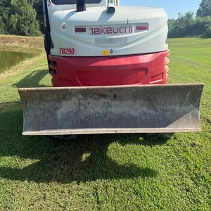 รถขุดขนาดเล็ก Takeuchi TB290 ที่ทนทาน ออกแบบมาเพื่อการขุด ตักดิน ปรับปรุงพื้นที่ จัดสวน และงานก่อสร้างทั่วไป - Product Image 4