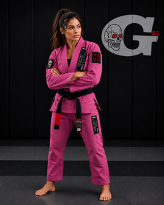 Kimonos rosas de jiu jitsu brasileño para mujer, gis de BJJ con logotipos y etiquetas privadas a precio de mayoreo directo de fábrica. - Product Image 2