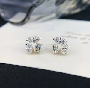 Boucles d'oreilles clous en or massif 14K plaqué rhodium avec diamants de laboratoire taille marquise 1,80 carat au total, de luxe pour femme, pour mariage - Product Image 3
