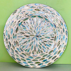 Plateau décoratif de luxe de haute qualité avec incrustation de nacre et couvercle en verre, fabriqué au Vietnam. - Product Image 2