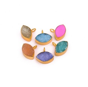 Conector de Druzy Morado Chapado en Oro |   Colgante de Piedra Preciosa Hecho a Mano con Forma de Marquesa para Joyería - Product Image 4