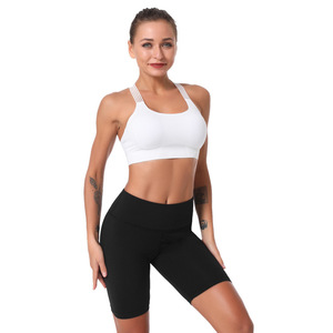 Shorts cyclistes taille haute pour femme, noir uni, en polyester tricoté, coupe régulière, taille élastique, séchage rapide, respirant, pour l'entraînement - Product Image 3