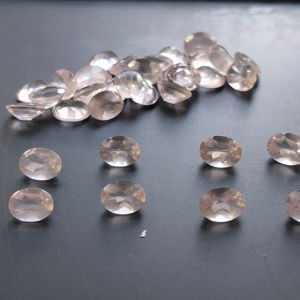 Cuarzo Rosa Natural, Corte Ovalado de 4x3MM, Gemas Sueltas de la Mejor Calidad para la Fabricación de Joyas - Product Image 3