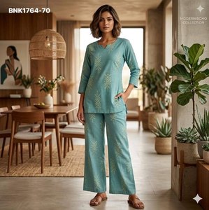 Meilleure collection de tenues ethniques coordonnées en coton extensible avec imprimé bloc, comprenant kurta courte et pantalon, pour femme, exportateur de mode, fournisseur indien - Product Image 2