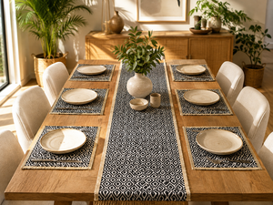 Chemin de table rectangulaire à motifs géométriques noir et blanc, style glamour, lavable, écologique, fait main, antidérapant, en laine et soie, tissage plat - Product Image 4