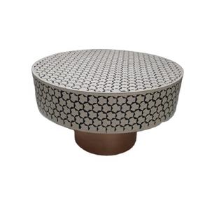 Mesa de centro de concha y hueso con incrustaciones, hecha a mano, duradera, diseño moderno, en blanco y negro, para decoración de bodas, artesanía de resina de la India, en oferta. - Product Image 1