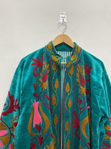 Chaqueta Larga de Terciopelo Turquesa Vintage con Bordado Floral Hecho a Mano, Cuello Alto, Manga Larga, Ropa de Abrigo para Otoño - Product Image 2