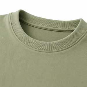 Camiseta de Cuello Redondo Extra Grande para Mujer, Color Verde Salvia, en Jersey de Algodón Grueso, Manga Corta, Estilo Casual - Product Image 5
