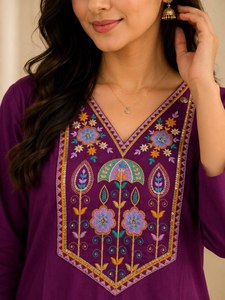 Kurti droit en coton Tesla réversible, sans plis, de qualité supérieure, avec broderie élégante, idéal pour mariage, remise de diplôme, Diwali - Product Image 4