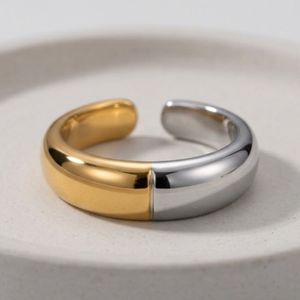 แหวนสแตนเลสสตีลแบบเปิดสองสี ดีไซน์หนา สำหรับแบรนด์เครื่องประดับขายส่ง - Product Image 4