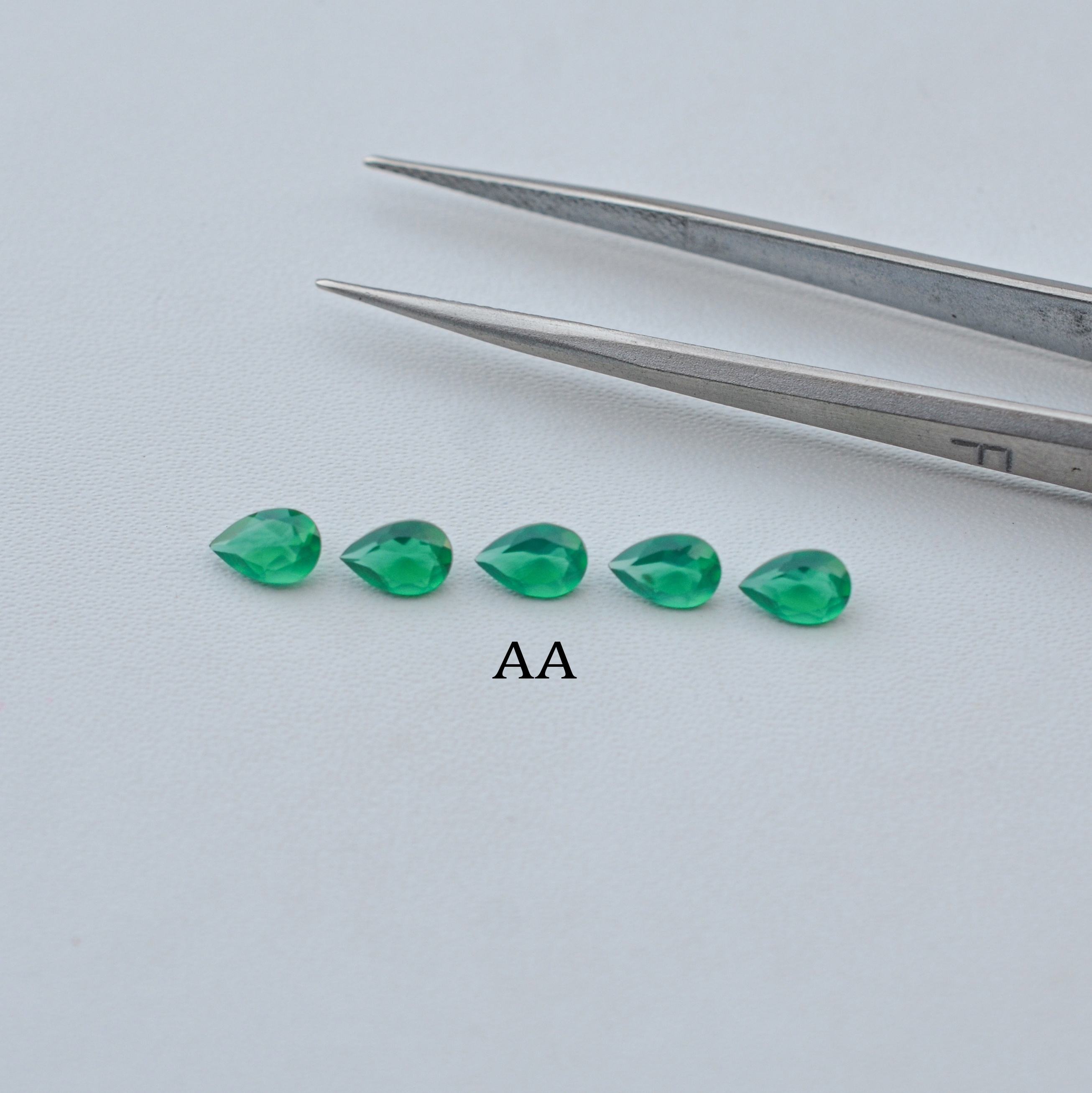 AA   แอบแอบ