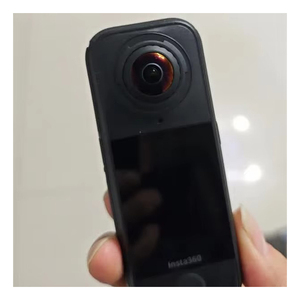 Experimenta la calidad premium en video con la cámara de acción 360 X4 8K HD Cmos, kit deportivo para vlogs, resistente al agua. - Product Image 2