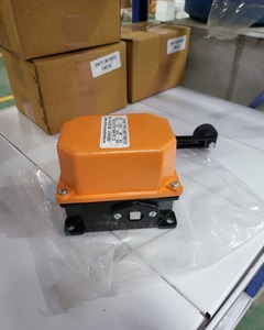 Interruptor de límite de engranaje giratorio de aluminio CMK Electro Power DPDT IP55 500V 40A Inteligente -10-85°C Temperatura de operación Para grúa EOT - Product Image 5