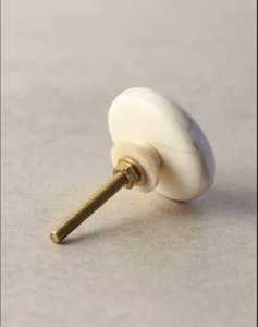 ลูกบิดตู้ลายกระดูก ดีไซน์ล่าสุด ราคาขายส่ง ผลิตภัณฑ์ทำมือ คุณภาพเยี่ยม ลูกบิดลิ้นชักฝังกระดูก สำหรับใช้กับประตู - Product Image 2