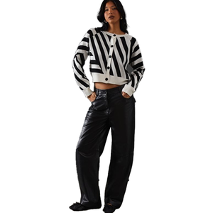 Cárdigan de punto a rayas para mujer, cuello redondo, manga larga, botones al frente, top corto informal para todas las estaciones - Product Image 1