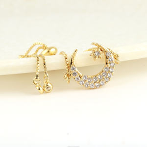 Pulsera con cierre deslizante ajustable de Luna y estrella dorada Pulsera celestial Charm CZ - Product Image 1