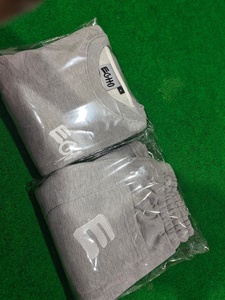 Conjunto de Sudadera y Pantalones Cortos Oversize para Hombre ECHO, Color Gris Sólido, Tejido de Algodón, Estilo Casual, para Otoño, con Logotipo Bordado - Product Image 5