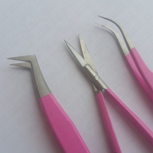 Ensemble de pinces à cils et ciseaux à ressort personnalisés de qualité supérieure avec étui en cuir PU pour des outils de toilettage précis des sourcils - Product Image 4