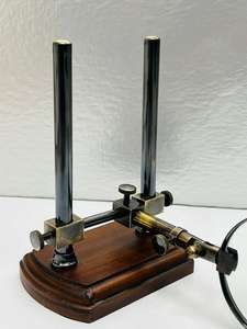 Loupe en laiton antique faite à la main, durable, avec support en bois réglable |   Loupe de bureau moderne - Product Image 3