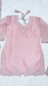 Costume Salwar traditionnel exclusif pour femmes, de style indien et pakistanais, disponible au prix de gros auprès d'un exportateur indien - Product Image 4