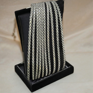 Collier à chaîne fine en argent sterling de haute qualité pour les fêtes et les vêtements de cérémonie - Product Image 1