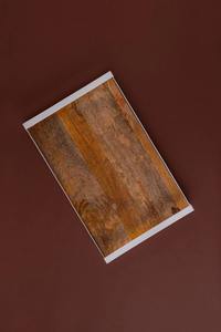 Bandeja Rectangular de Madera Natural de Lujo al por Mayor, Plato para Hotel con Elegante Marco de Metal Plateado y Diseño Sofisticado - Product Image 5
