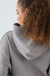 Ensemble de survêtement gris anthracite pour femme, comprenant un sweat à capuche court zippé et un pantalon de survêtement large, tenue décontractée d'hiver pour le sport et la détente - Product Image 5