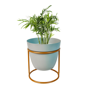 Maceta de Metal Azul Claro con Soporte de Hierro, Moderna y Elevada, para Decoración de Jardín Interior, Elegante para el Hogar - Product Image 1