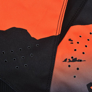 Conjunto de Equipamiento de Motocross para Hombre, Color Negro y Naranja, Jersey y Pantalones MX, Diseño Brush Stroke con Logotipo MOTO, OEM, 100% Poliéster, Protección Anti-UV, Venta al Por Mayor - Product Image 5
