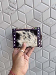 Porte-monnaie en cuir de vachette fait main avec poignée sculptée à la main, style bohème, motif floral, mini portefeuille unisexe - Product Image 3